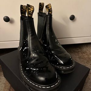 Dr Martens X The Neighborhood 2976